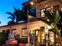 Casa Del Mar Inn Hotels near Moreton Bay Fig Tree