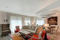 Hilton Garden Inn Raleigh/Crabtree Valley Hotels in der Nähe von ECPI University