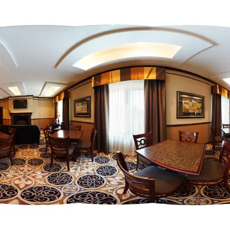Holiday Inn Express & Suites SEDALIA by IHG