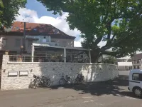 Zum grünen Baum Hotel Frankfurt Airport - Homestay