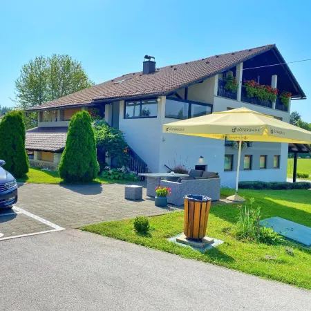 16 Lakes Guesthouse