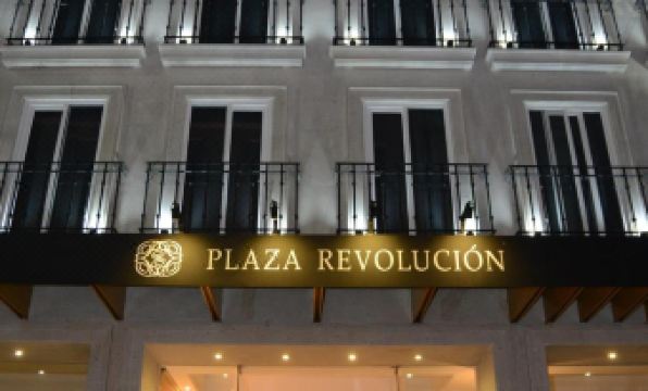 Hotel Plaza Revolución