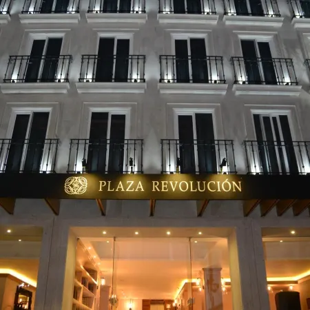 Hotel Plaza Revolución