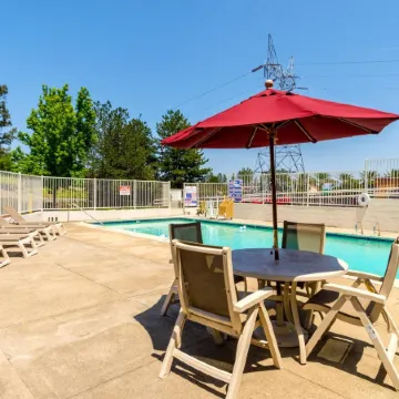 Motel 6 Redding, CA - Central