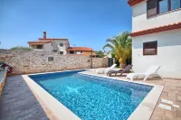 Villa Kascuni - Pools