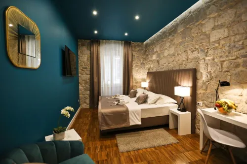 Riva City Rooms