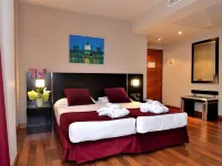 Clement Barajas Hotels near Barajas