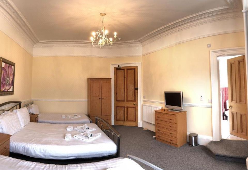 Hotel CruachanOver view