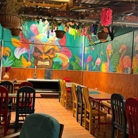 Lobo Hostel la Paz