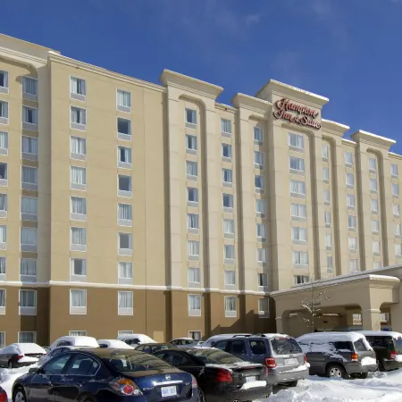 Hampton Inn & Suites by Hilton Toronto Airport