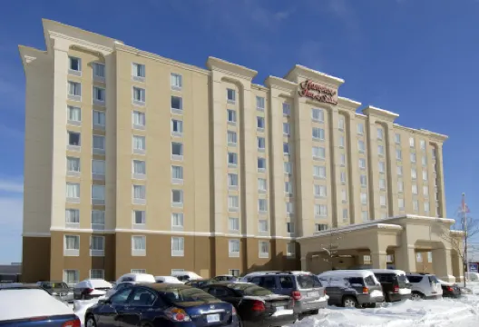 Hampton Inn & Suites by Hilton Toronto Airport