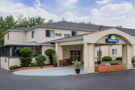 Days Inn by Wyndham Warsaw