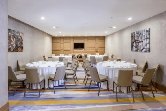 Звезды Арбата Отель и Апартаменты (Москва Марриотт Новый Арбат)