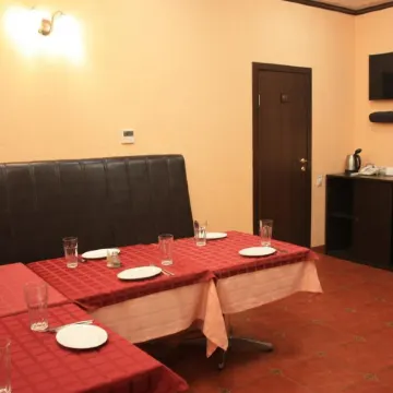 Angel Hotel (Ангел)