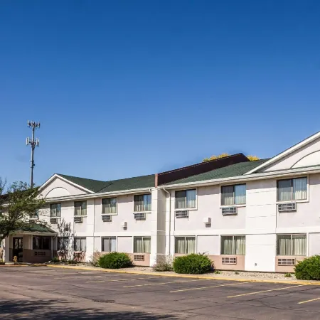Quality Inn & Suites South