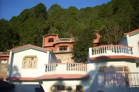 Gemini Inn Hotels near Shree Kainchi Hanuman Mandir