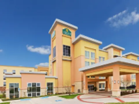 La Quinta Inn and Suites by Wyndham Ft. Worth - Burleson