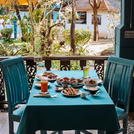 Baan Kiao Resort Koh Phangan. Family and Studio Bungalows Отели рядом с достопримечательностью «Пляж Салад-Бич»