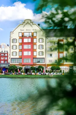 Muller Bach Apart-Hotel Hotels near 45-Ya Parallel'