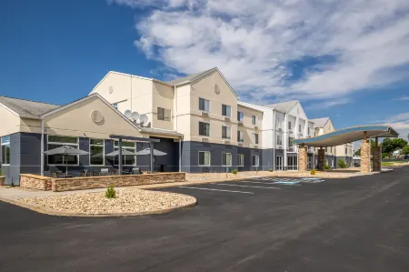 Fairfield Inn & Suites Butler