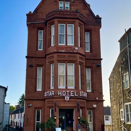 The Famous Star Hotel Moffat