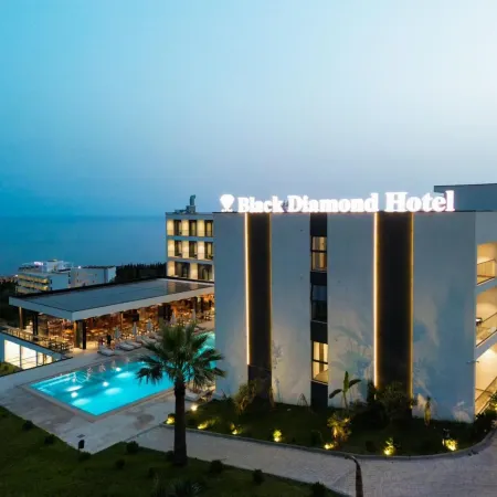 Black Diamond Hotel Dhermi
