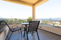 Airscape Hotel Free Shuttle from Athen's Airport - Ocean View