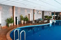 Hotell Hallstaberget - Pools