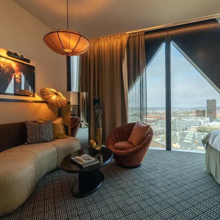 Jacy'z Hotel & Resort Отели рядом с достопримечательностью «Стадион «Уллеви»»
