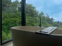 Selayang Olivehill - Luxury Glamping in the Forest - parking