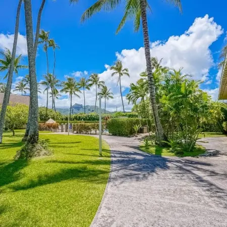 Plantation Hale Suites