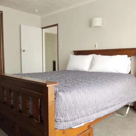 Colonial Motel Hotels in Invercargill