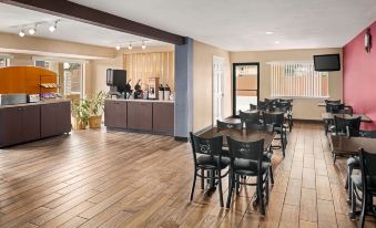 Ramada by Wyndham San Antonio Near SeaWorld/Lackland AFB