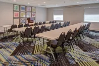 Holiday Inn Express & Suites Clarksville
