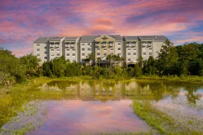 SpringHill Suites Charleston Riverview Hotels near Waterfront Park