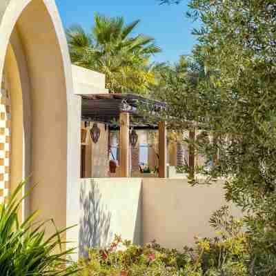 알 와트바 어 럭셔리 컬렉션 데저트 리조트 & 스파 아부다비 Hotel Exterior