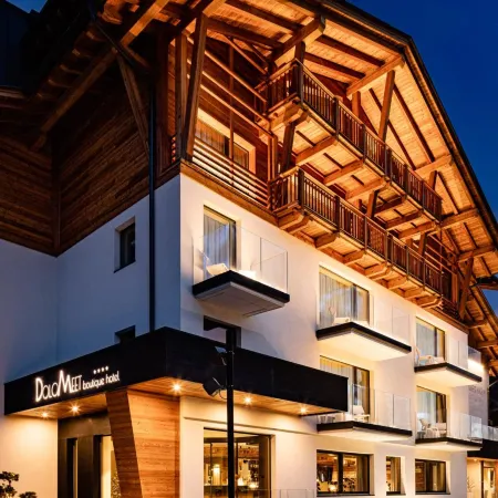 Dolomeet Boutique Hotel