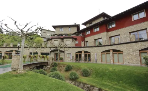 Bes Hotel Terme di Palazzago Отели в г. Понтида