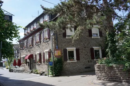 Mya Weinland Hotel Kobern-Gondorf Отели рядом с достопримечательностью «Burg Thurant»