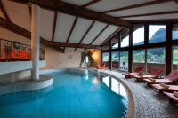 Das Traditionshotel Schwarzer Adler - プール