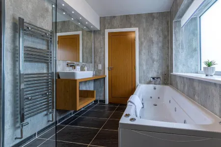 Crossways Отели в г. Кроскомб