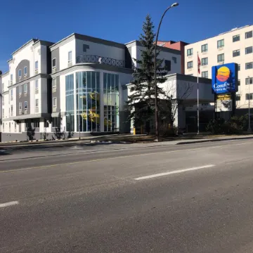 Comfort Inn & Suites University