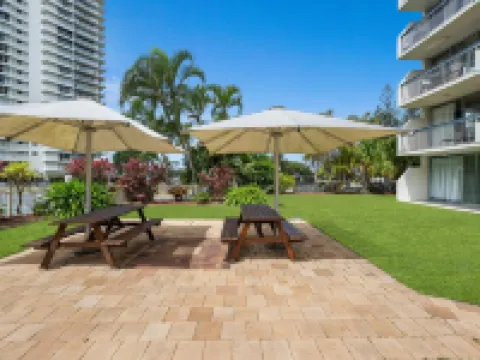 ハイ ホ ビーチ アパートメンツ ブロードビーチのホテル