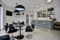 Monte Serrat Hotel - bar