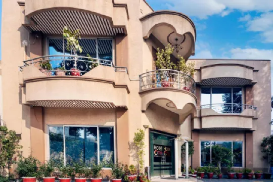 Hotel One Lalazar Multan