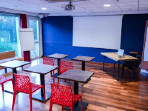 โรงแรมเลอ เจเนตส์ บายอนน์ โรงแรมในบายอน