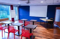 โรงแรมเลอ เจเนตส์ บายอนน์ - ที่มีที่จอดรถ