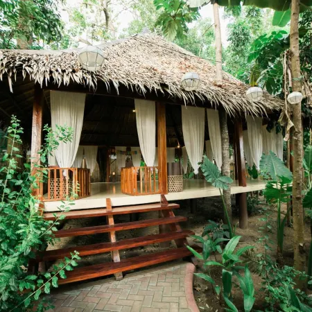 Fox & the Firefly Cottages