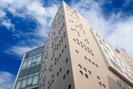 Park Prime Kolkata Отели рядом с достопримечательностью «Храм Кали»