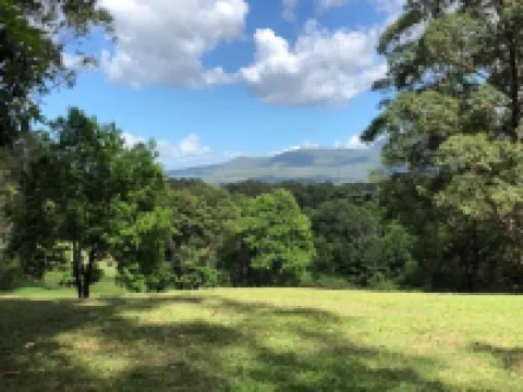 Silk Pavilions Glamping マウント・バレルのホテル